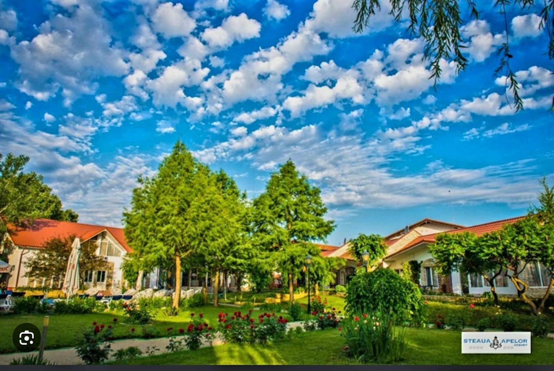 Steaua Apelor Family Resort Nufaru 外观 照片