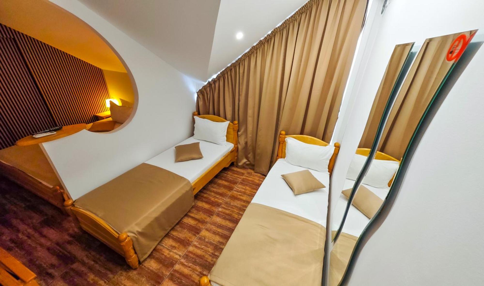 Steaua Apelor Family Resort Nufaru 外观 照片