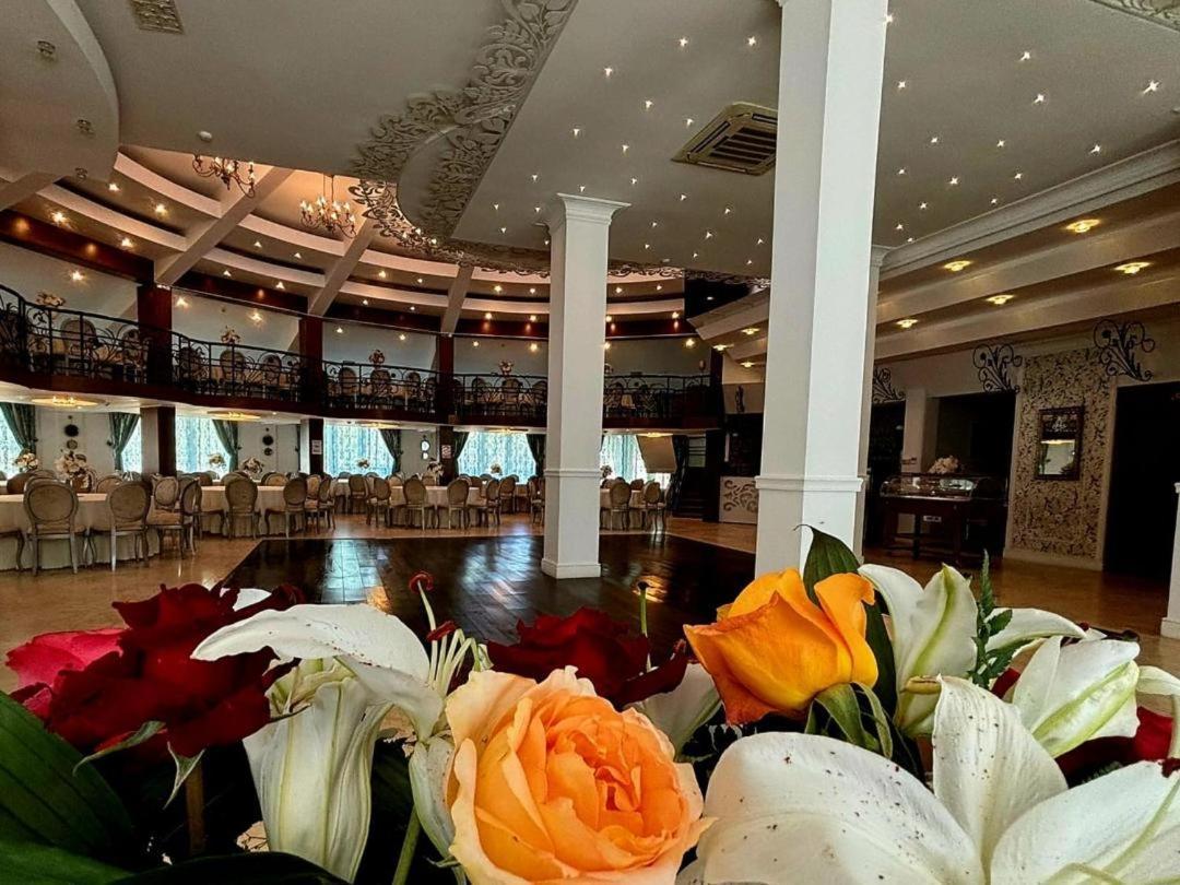 Steaua Apelor Family Resort Nufaru 外观 照片